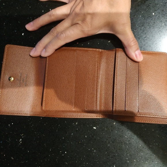 **SOLD*Louis Vuitton Elise Compact Wallet Monogram - Picture 3 of 8